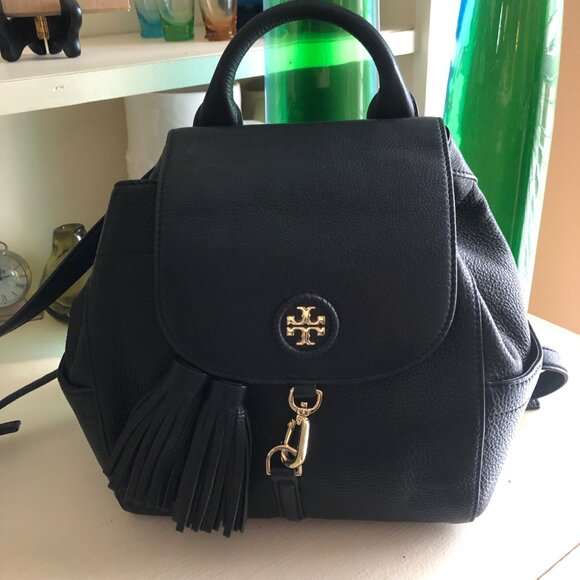 **SOLD**TORY BURCH Whipstitch Leather Logo Black Backpack - Picture 13 of 13
